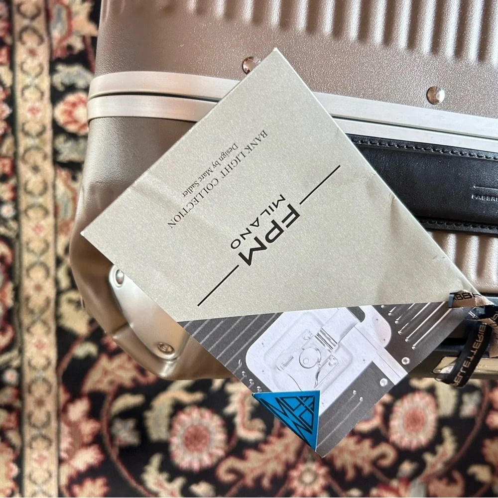 FPM  Milano light spinner suitcase made in Italy NWT